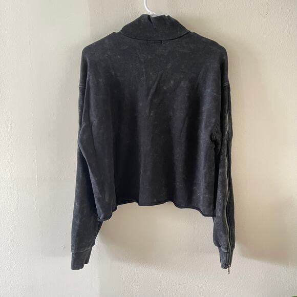 Hot Topic Womens Cropped Quarter Zip Sweatshirt Large Goth Emogirl Alternative - Picture 2 of 9